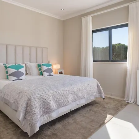 Sleeps 6 Pool Air Con T711329 Villa