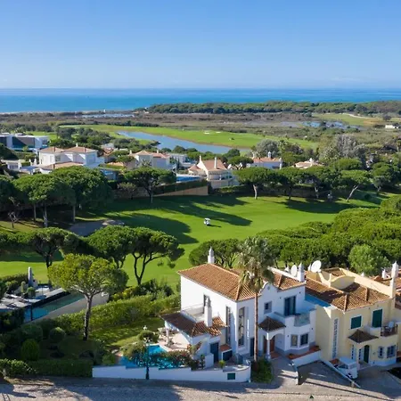 Sleeps 6 Pool Air Con T711329 * Vale do Lobo